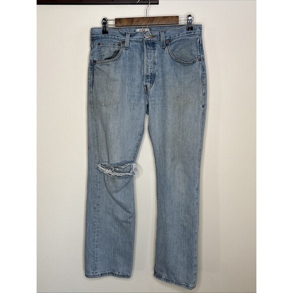 Levi’s Original 501 Jeans Straight Leg Distressed Light Wash Button Fly 32x34 - Picture 1 of 12